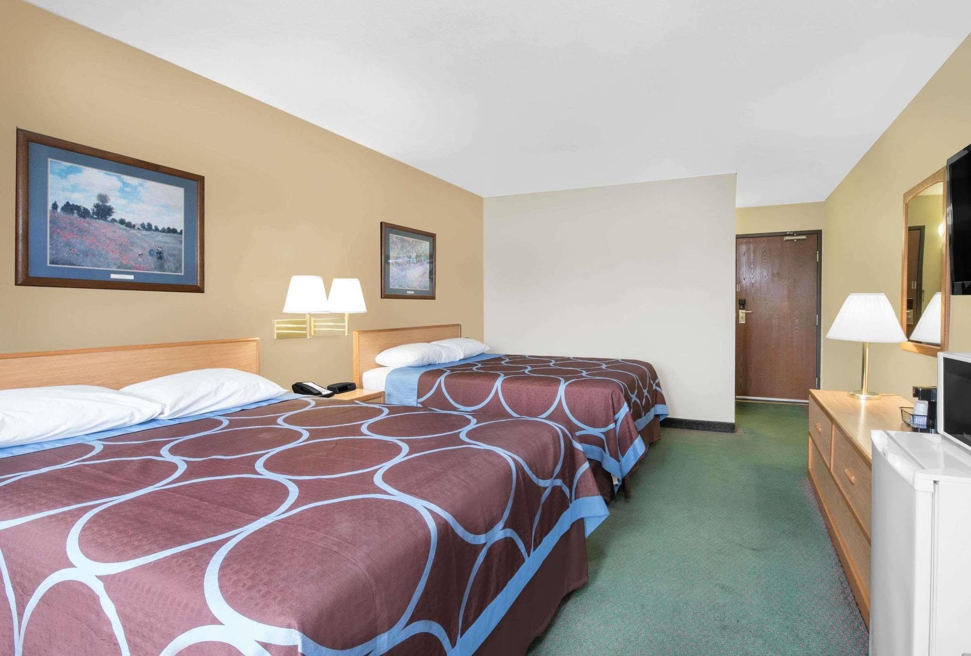 Northwoods Inn And Suites Ely Ngoại thất bức ảnh