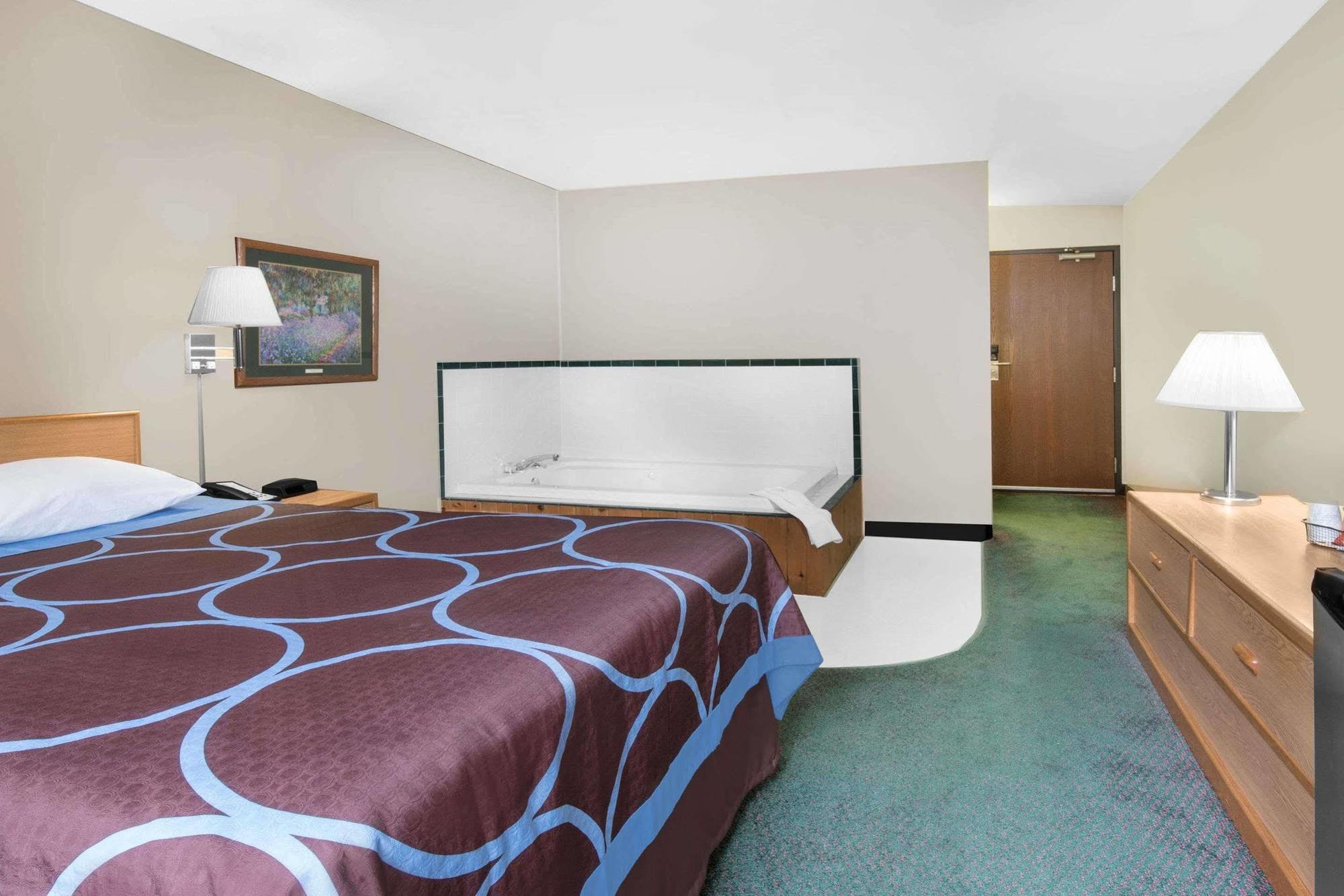 Northwoods Inn And Suites Ely Ngoại thất bức ảnh