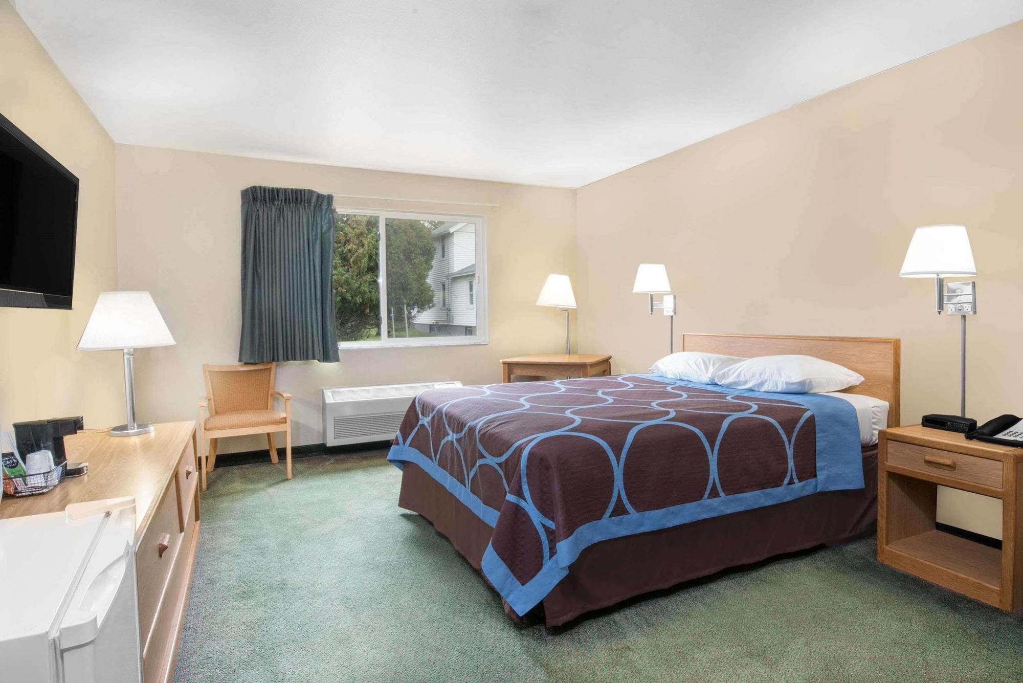 Northwoods Inn And Suites Ely Ngoại thất bức ảnh